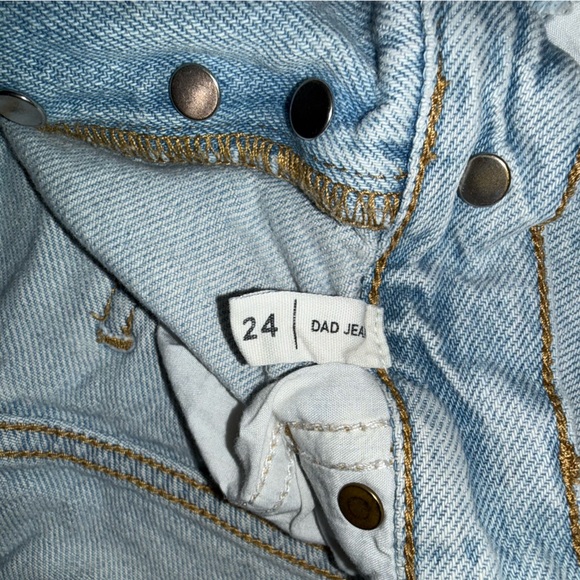 High Rise Light Blue Jeans - Picture 3 of 5